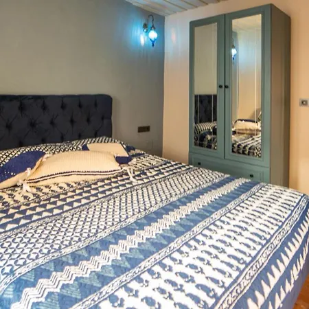 Cozy Oasis With Lovely Backyard In פאטהיה