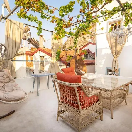Cozy Oasis With Lovely Backyard In * פאטהיה